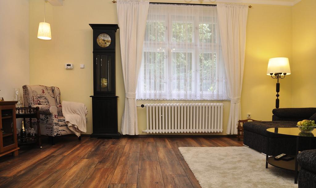 Atmospheric Quiet Apartment Prága Kültér fotó